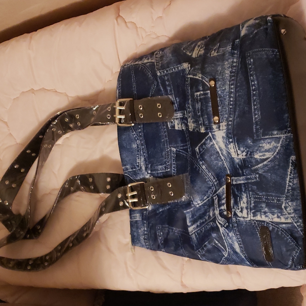 Diva purse